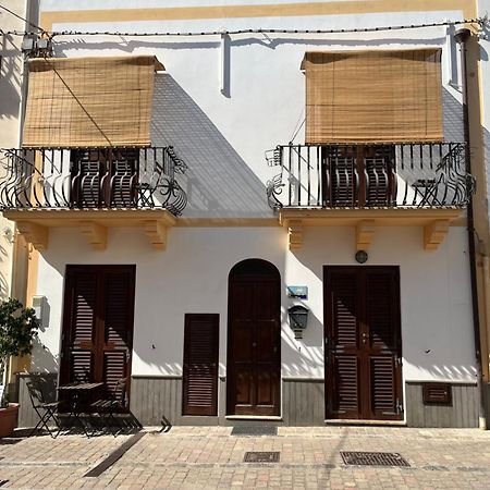 Casa Maruzzella Apartment ลีปารี ภายนอก รูปภาพ