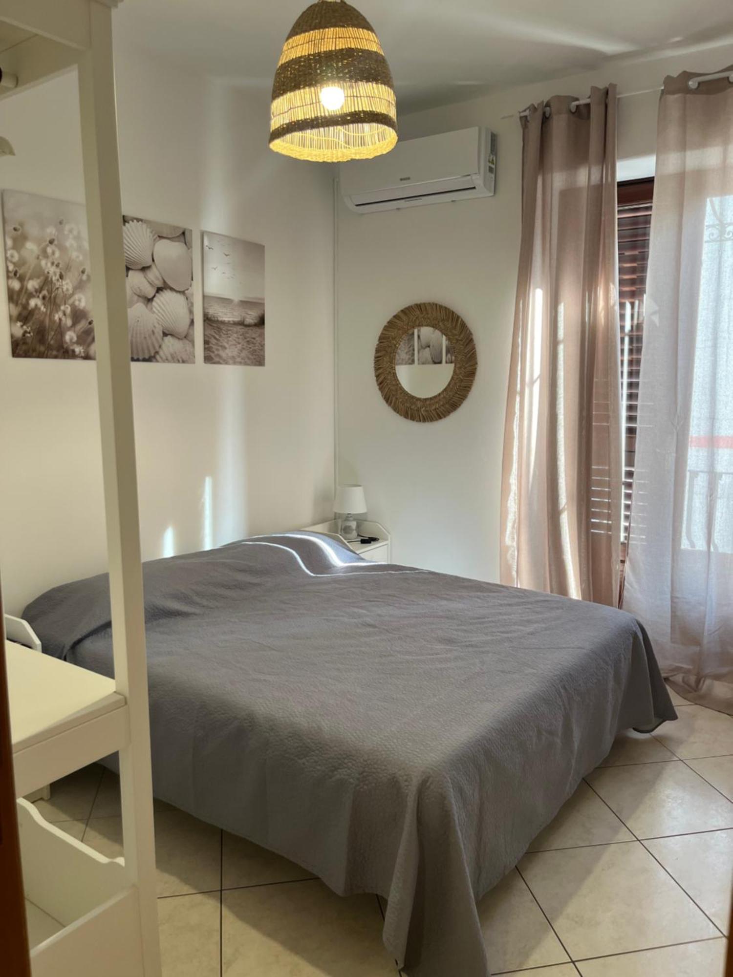Casa Maruzzella Apartment ลีปารี ภายนอก รูปภาพ
